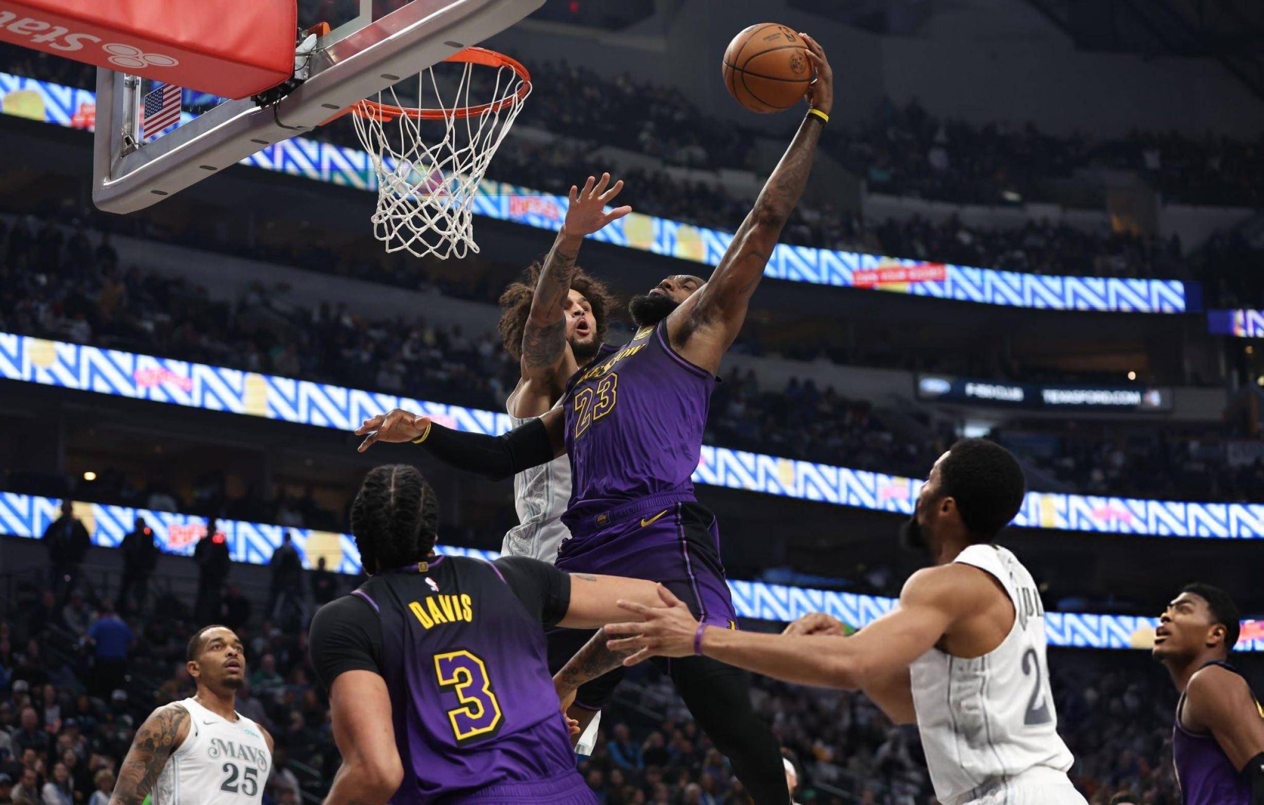 开云-包含詹姆斯迎来二十赛季出色发挥，切尔西观众热烈欢呼！的词条-开云