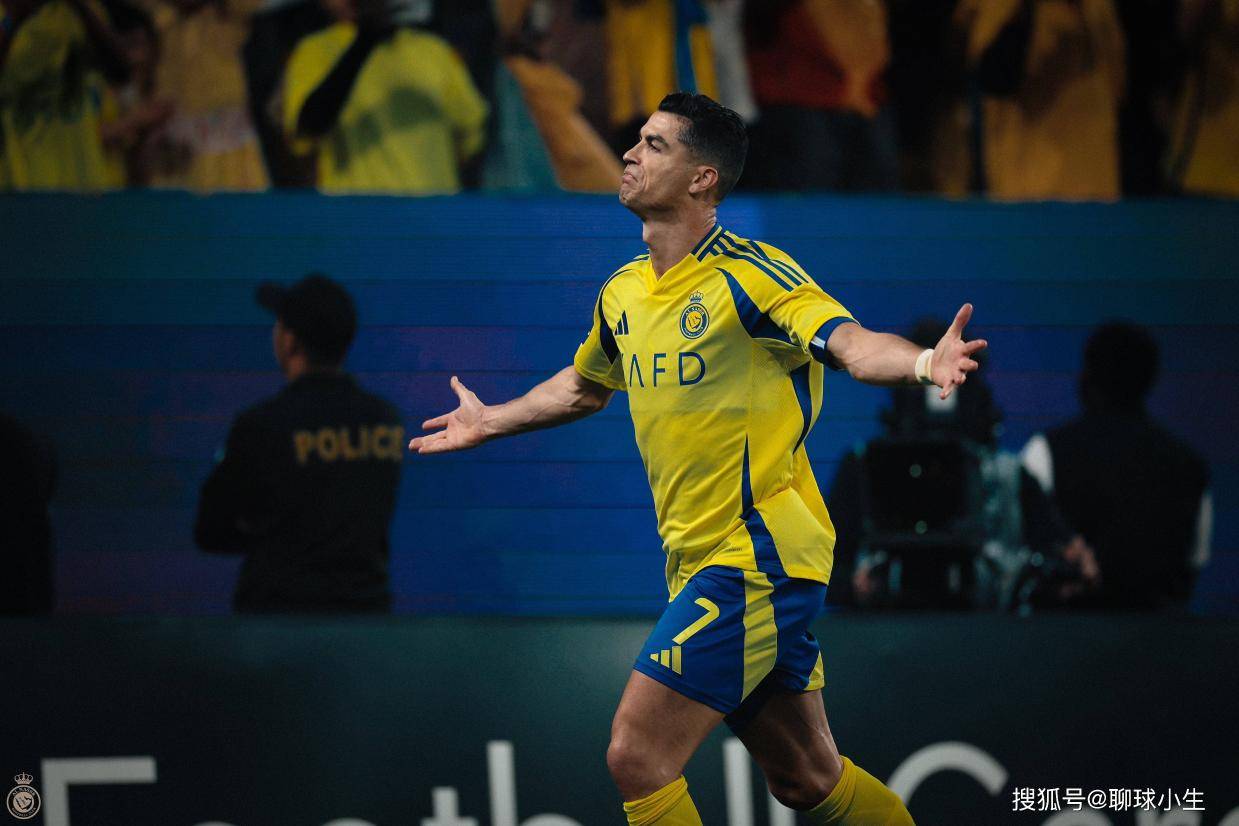开云体育-C罗重返赛场，比赛规则变更首场状态出色，掘金观众沸腾！的简单介绍-开云体育
